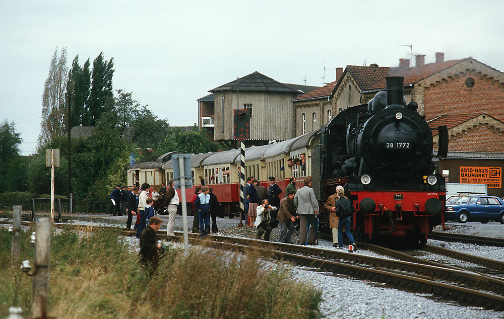 http://www.burkhard-beyer.net/WLE-Sonderfahrten/WLE-83_050xx0_klein.jpg