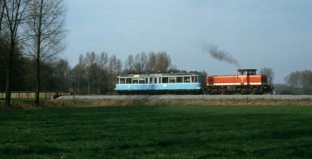 http://www.burkhard-beyer.net/WLE-Sonderfahrten/WLE_84_00021_(1984-04-21)_klein.jpg